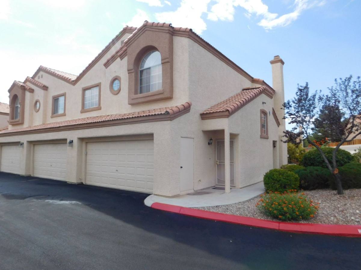 Condo for rent at 8301 Boseck Dr, Las Vegas, NV 89145