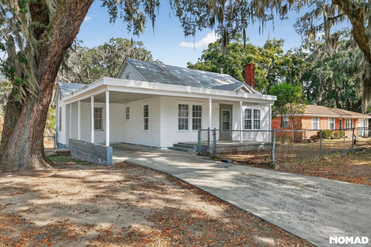 House for rent at 2002 E 51st St, Savannah, GA 31404