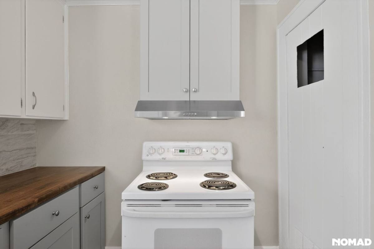 House for rent at 2002 E 51st St, Savannah, GA 31404