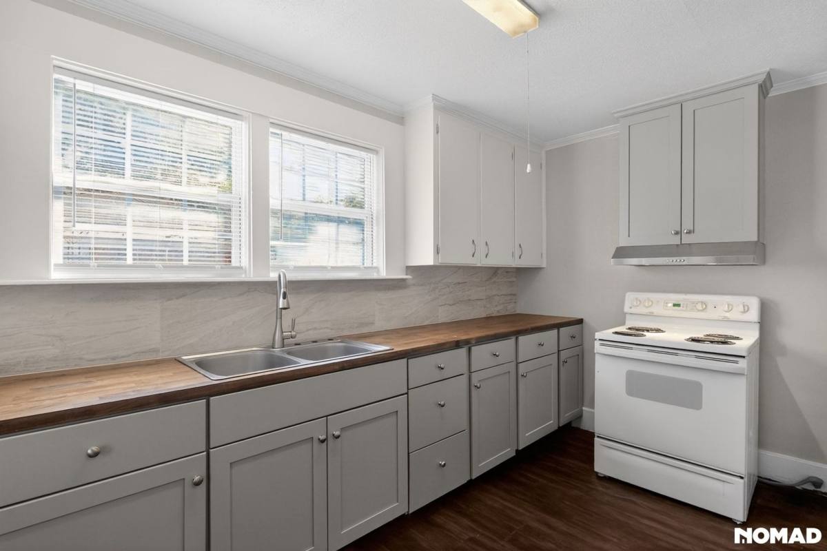 House for rent at 2002 E 51st St, Savannah, GA 31404