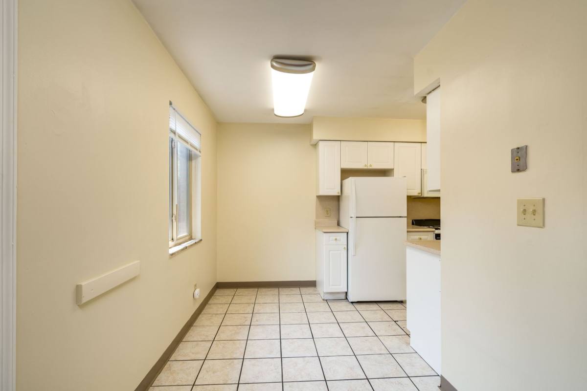 Apartment for rent at 310 E 18th Ave, Columbus, OH 43201