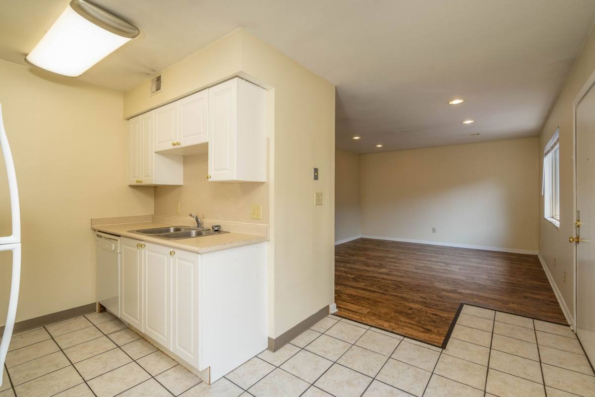 Apartment for rent at 310 E 18th Ave, Columbus, OH 43201