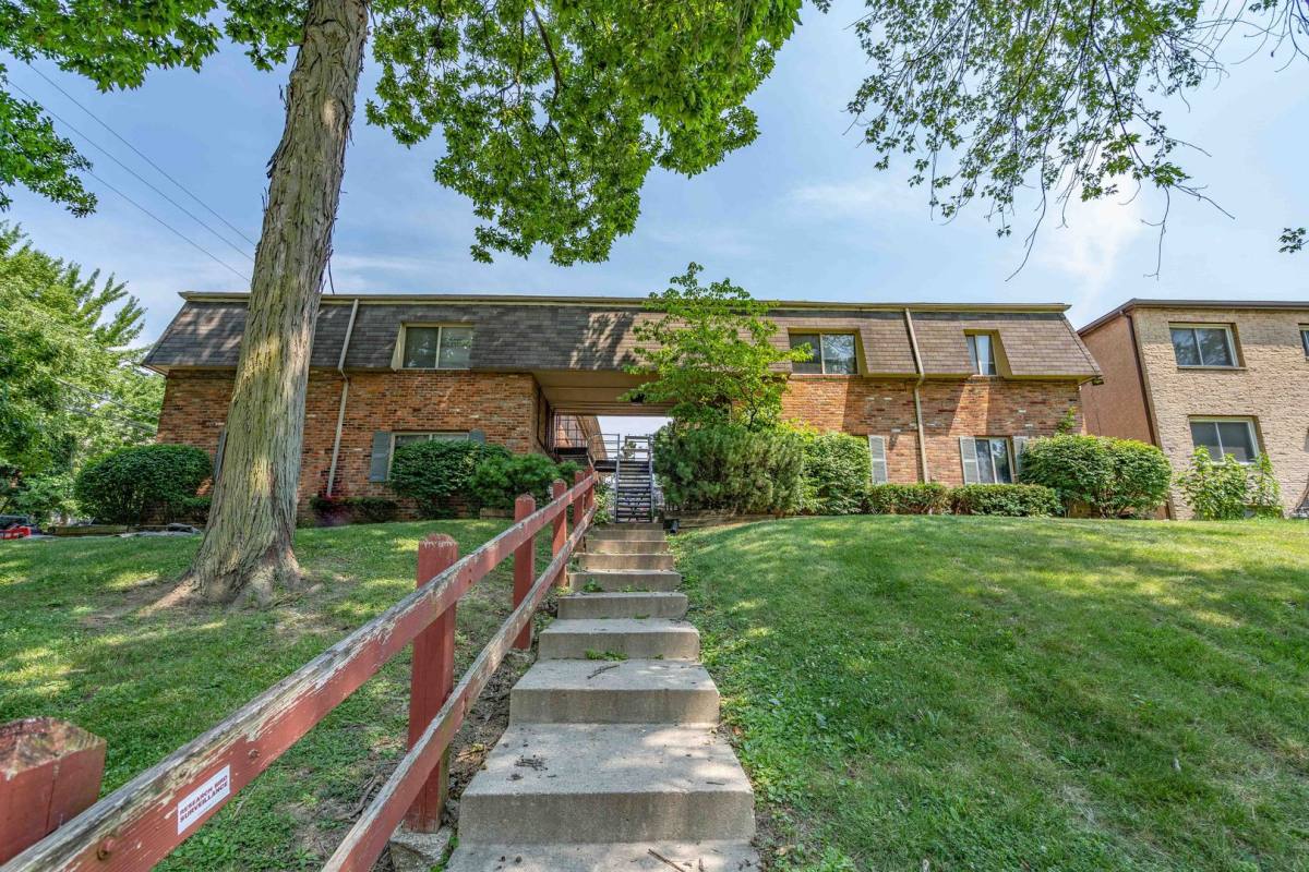 Apartment for rent at 310 E 18th Ave, Columbus, OH 43201