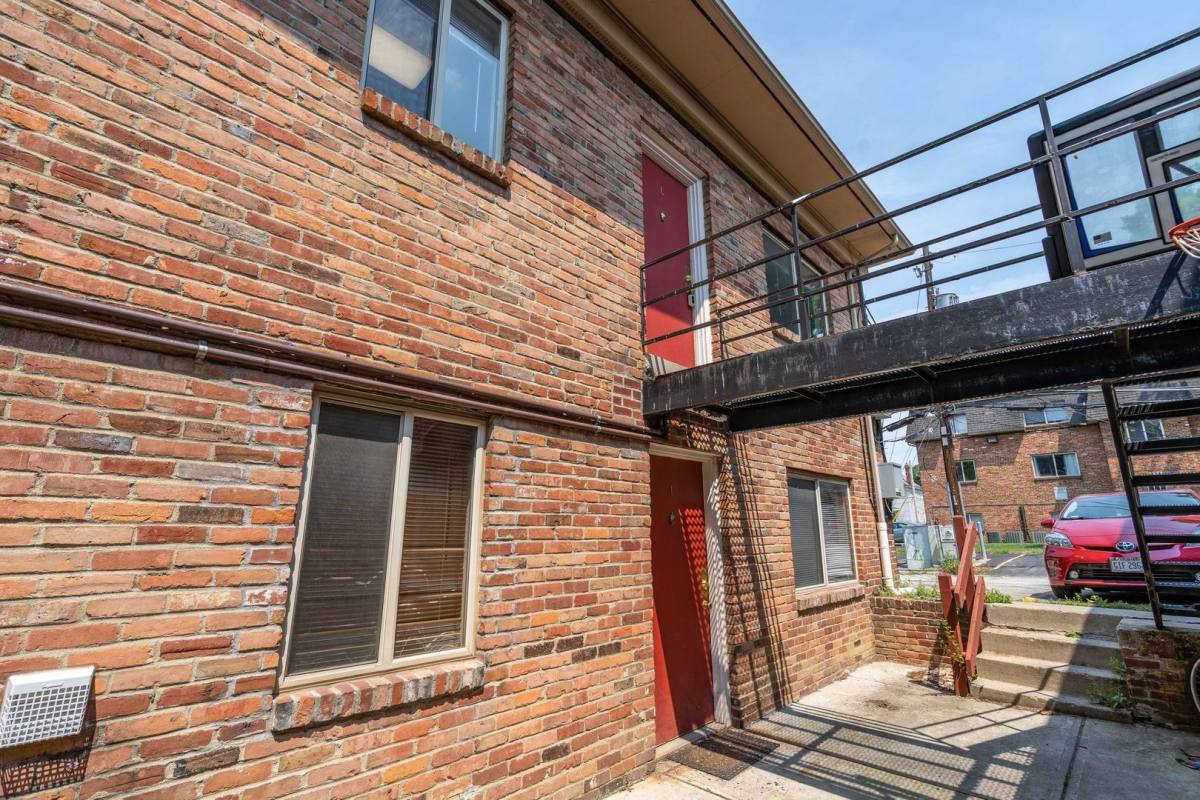 Apartment for rent at 310 E 18th Ave, Columbus, OH 43201