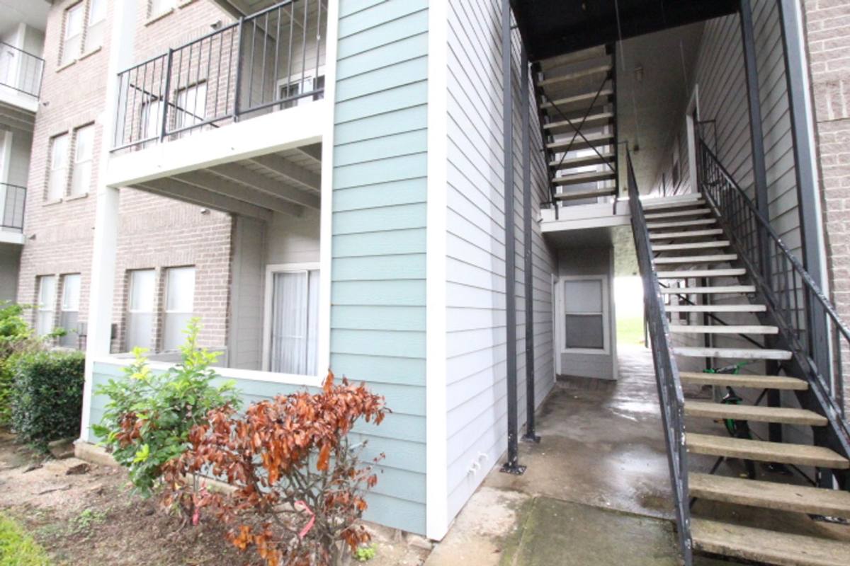 Condo for rent at 12166 Metric Blvd, Austin, TX 78758