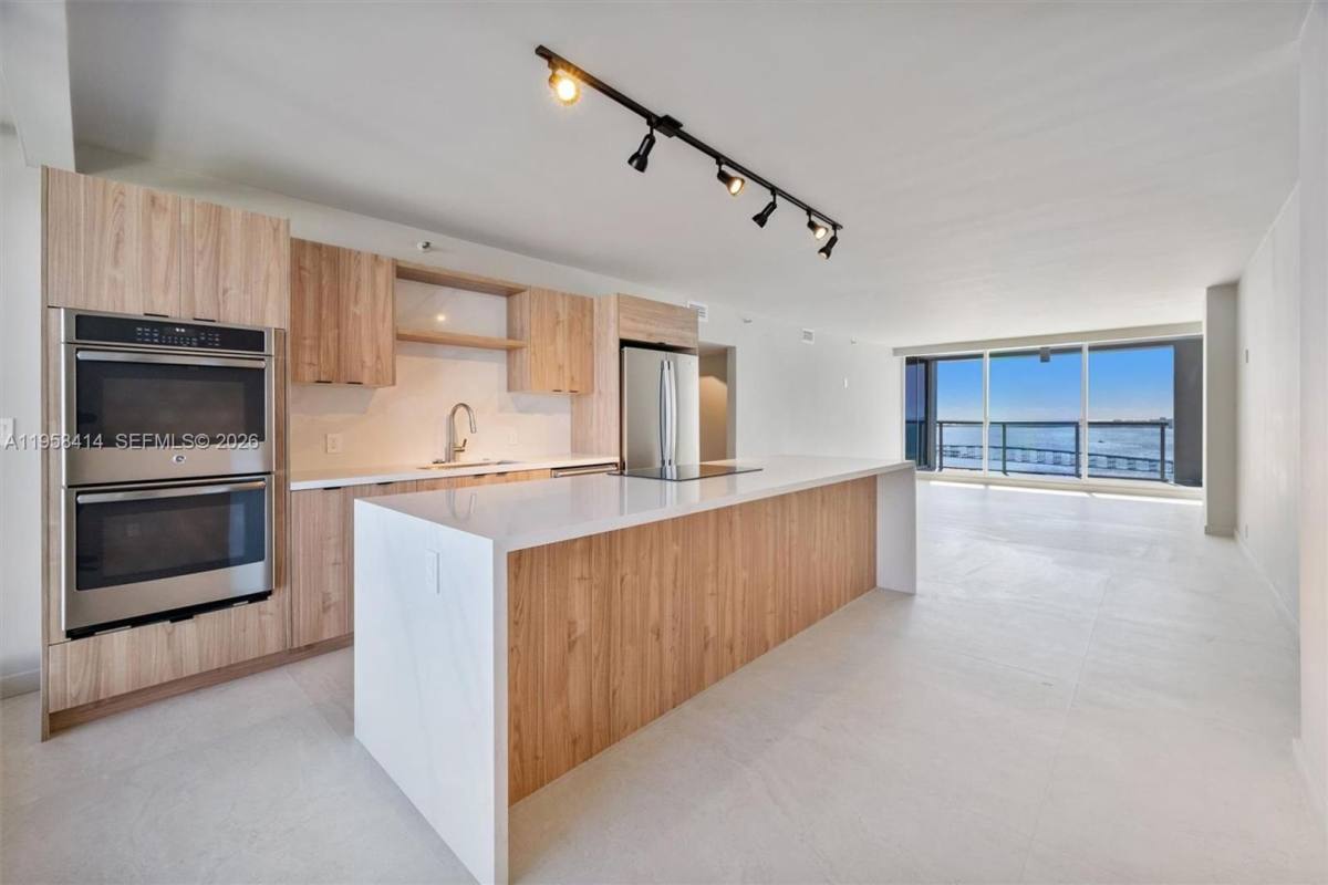 House for rent at 1541 Brickell Ave, Miami, FL 33129