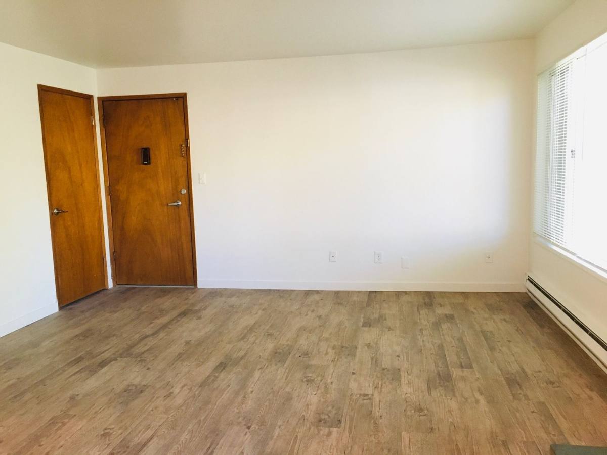 Apartment for rent at 520 & 524 NE, Seattle, WA 98125