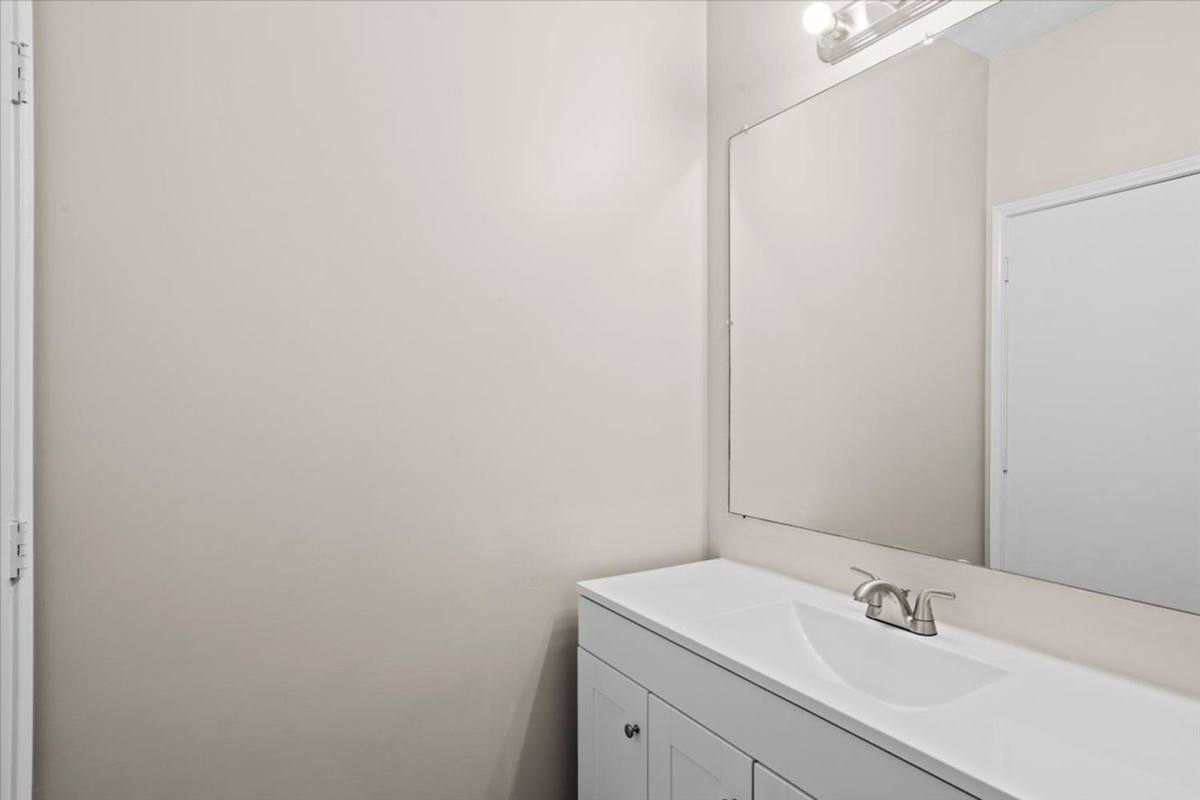 Apartment for rent at 2600 Old Amy Rd, Laurel, MS 39440