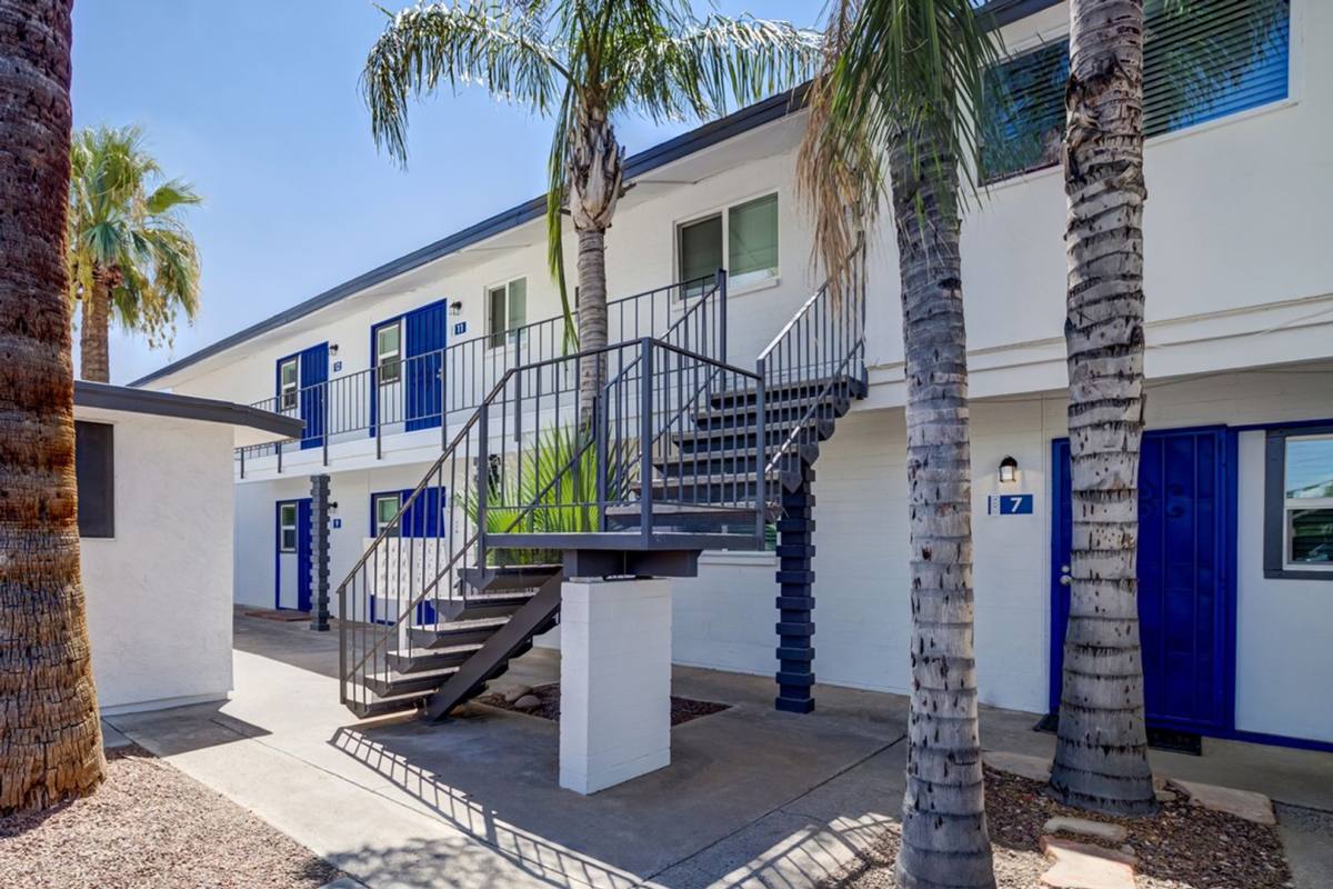 Apartment for rent at 929 E Bethany Home Rd, Phoenix, AZ 85014