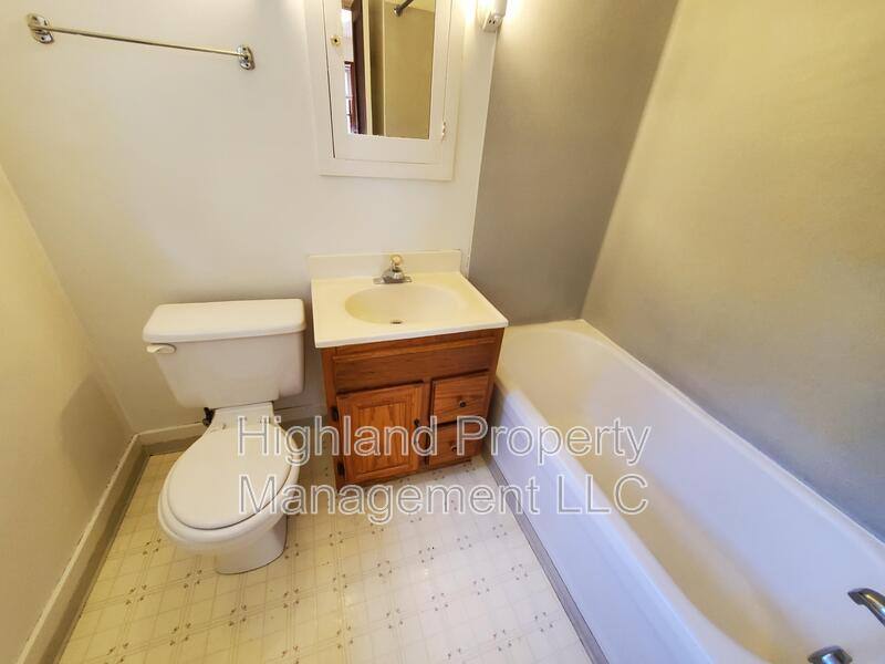 Apartment for rent at 322 W Main St, Pullman, WA 99163