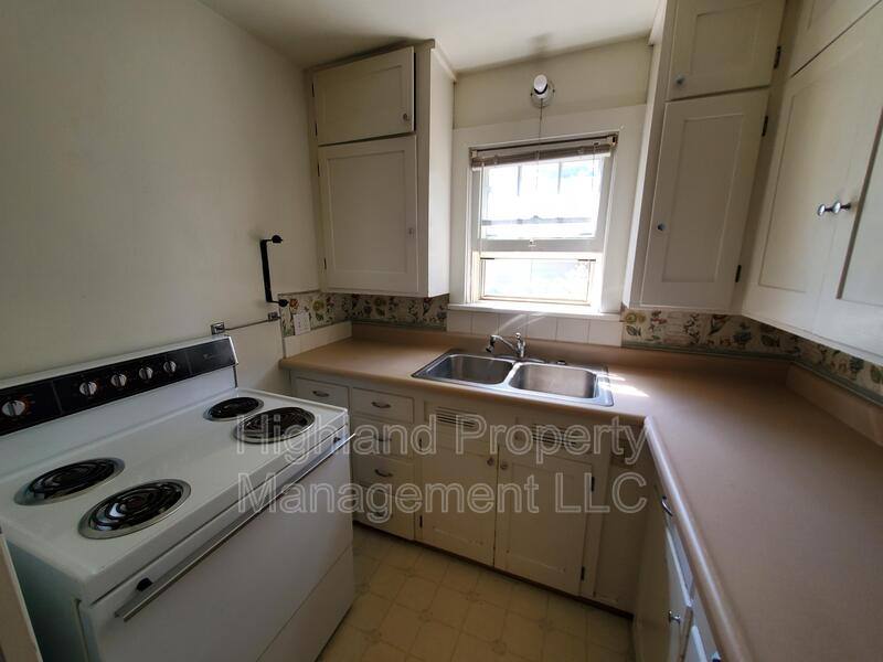Apartment for rent at 322 W Main St, Pullman, WA 99163