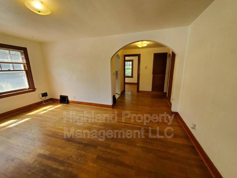 Apartment for rent at 322 W Main St, Pullman, WA 99163