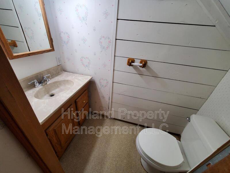 Apartment for rent at 322 W Main St, Pullman, WA 99163