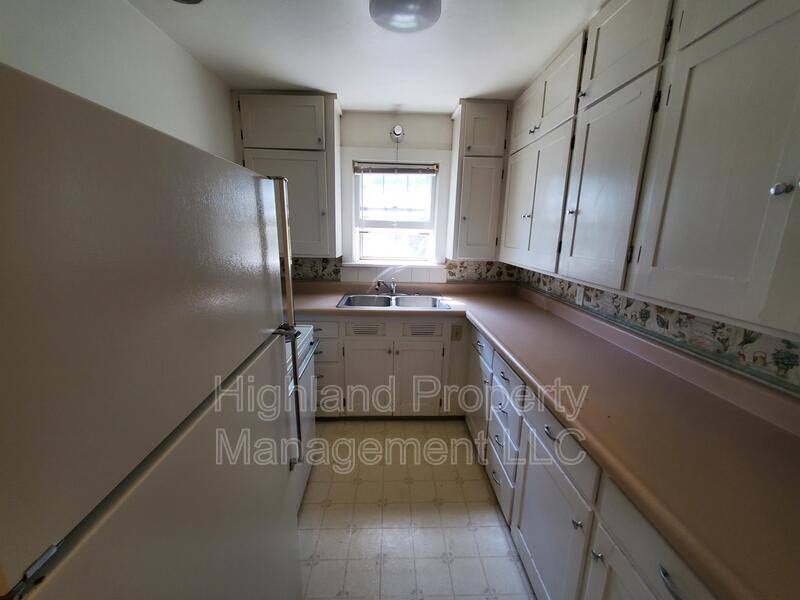 Apartment for rent at 322 W Main St, Pullman, WA 99163