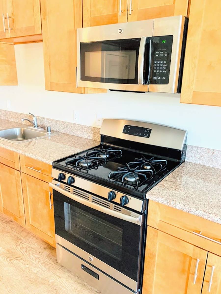 Apartment for rent at 15313 Cabrito Rd, Van Nuys, CA 91406
