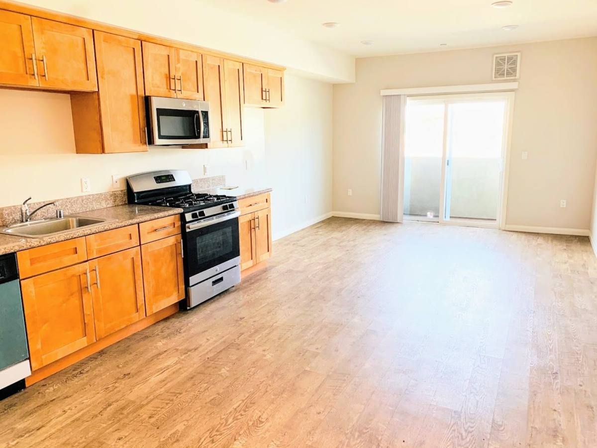 Apartment for rent at 15313 Cabrito Rd, Van Nuys, CA 91406
