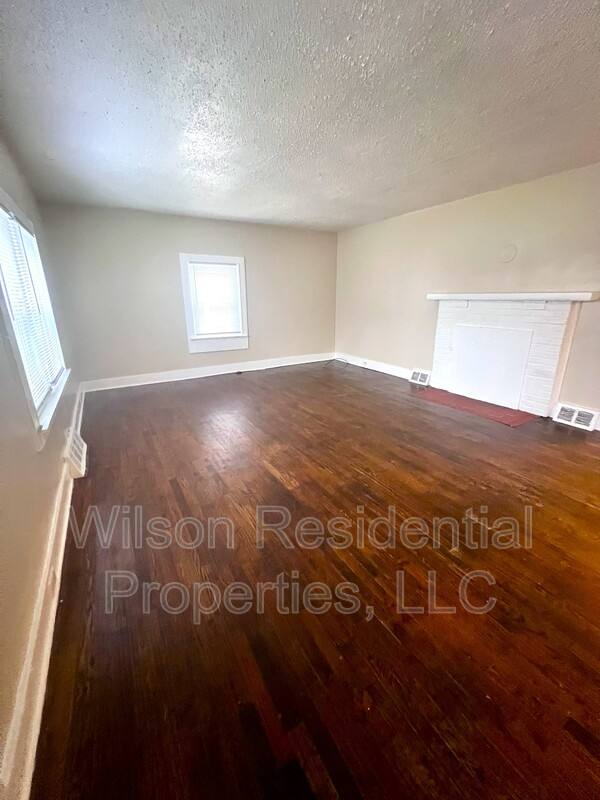 Apartment for rent at 230 Polo Rd, Winston Salem, NC 27105