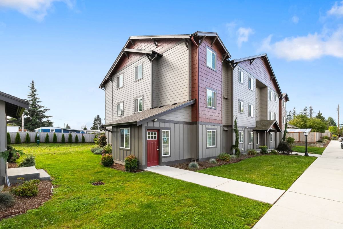 Apartment for rent at 1019 Curtis St, Sedro Woolley, WA 98284