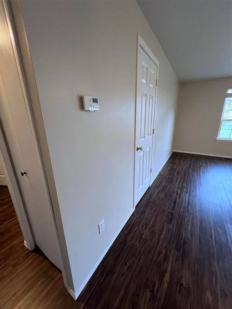 Apartment for rent at 1508 N Waugh Rd, Mount Vernon, WA 98273