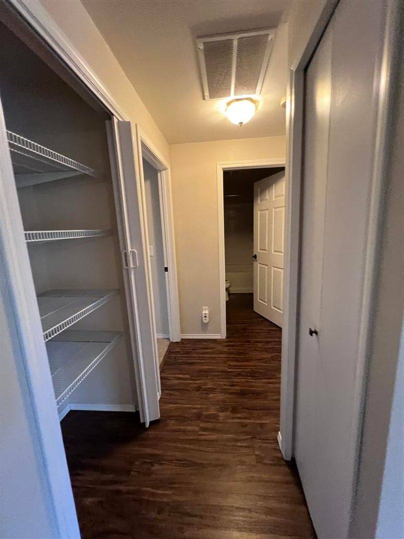 Apartment for rent at 1508 N Waugh Rd, Mount Vernon, WA 98273