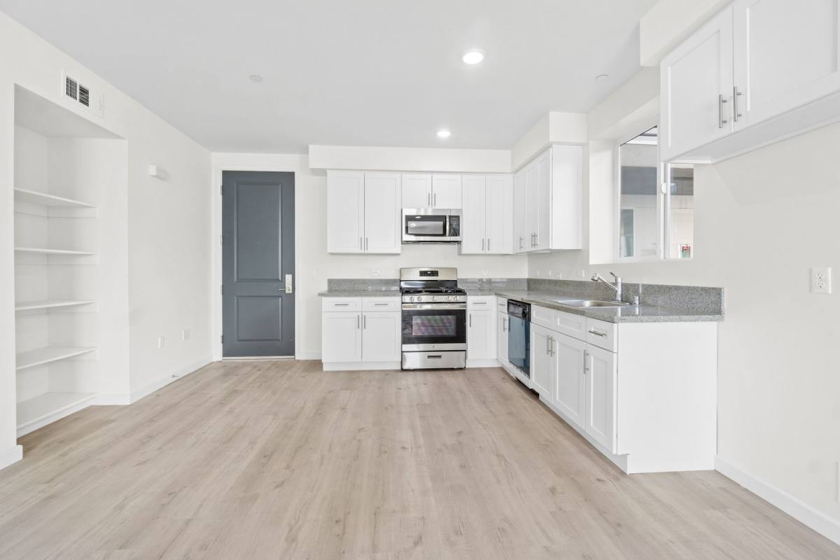Apartment for rent at 15309 Cabrito Rd, Van Nuys, CA 91406