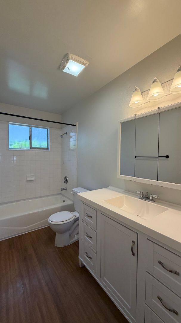 Townhouse for rent at 566-568 7th St, Imperial Beach, CA 91932
