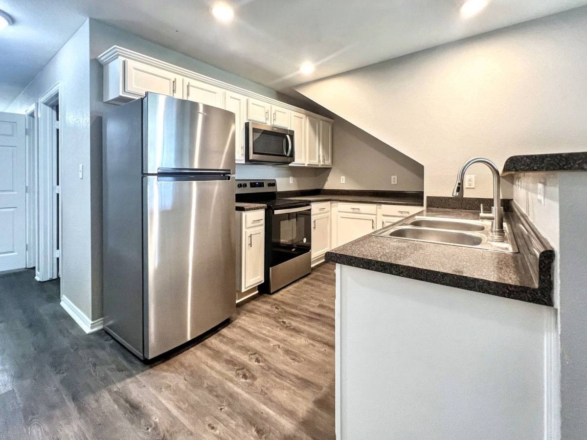 Townhouse for rent at 4011 Preferred Place, Dallas, TX 75237