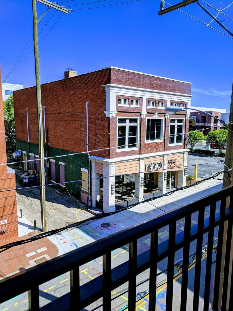 Apartment for rent at 511 N Harrison St, Richmond, VA 23220