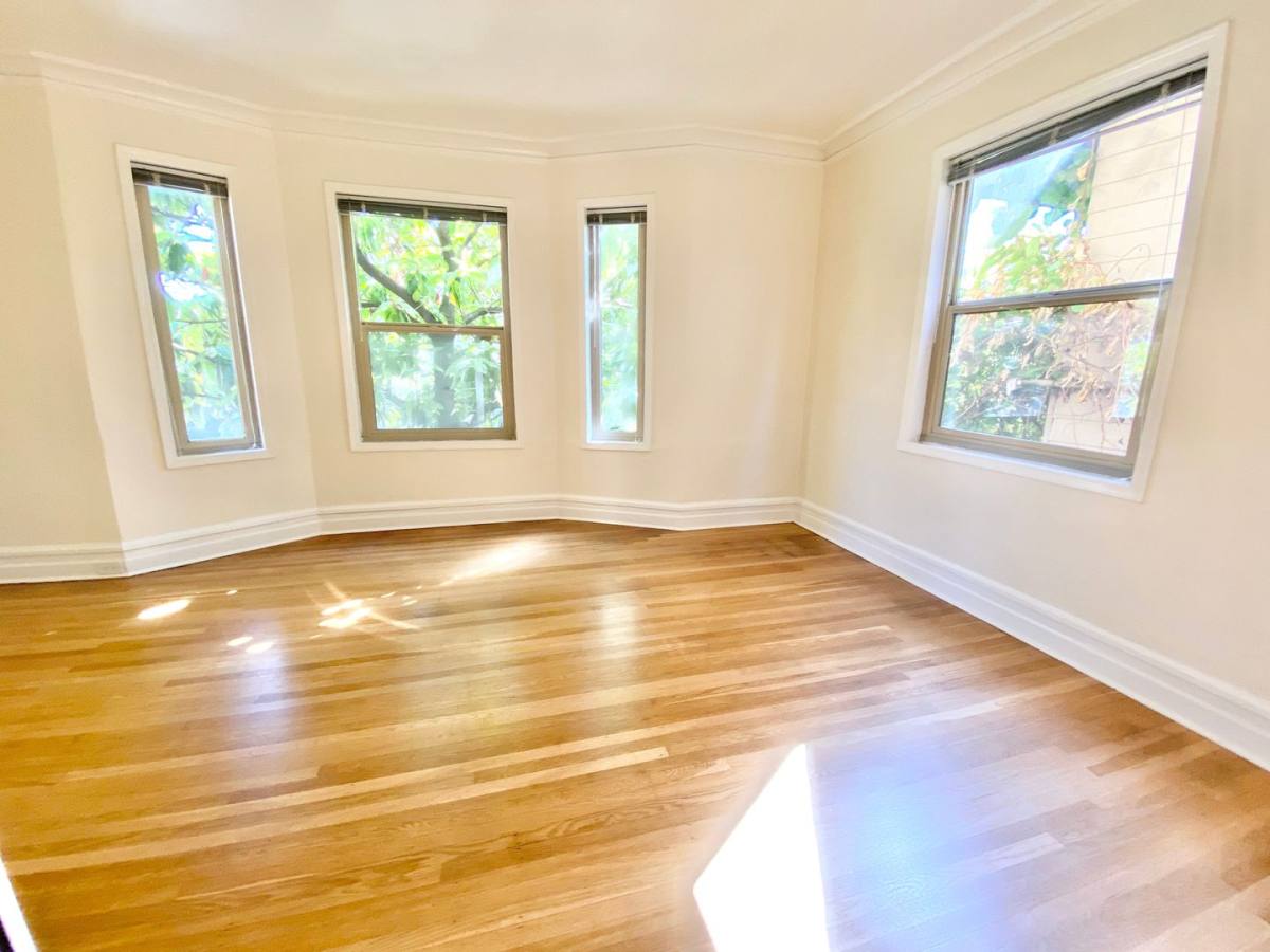 Apartment for rent at 810 E Denny Way, Seattle, WA 98122