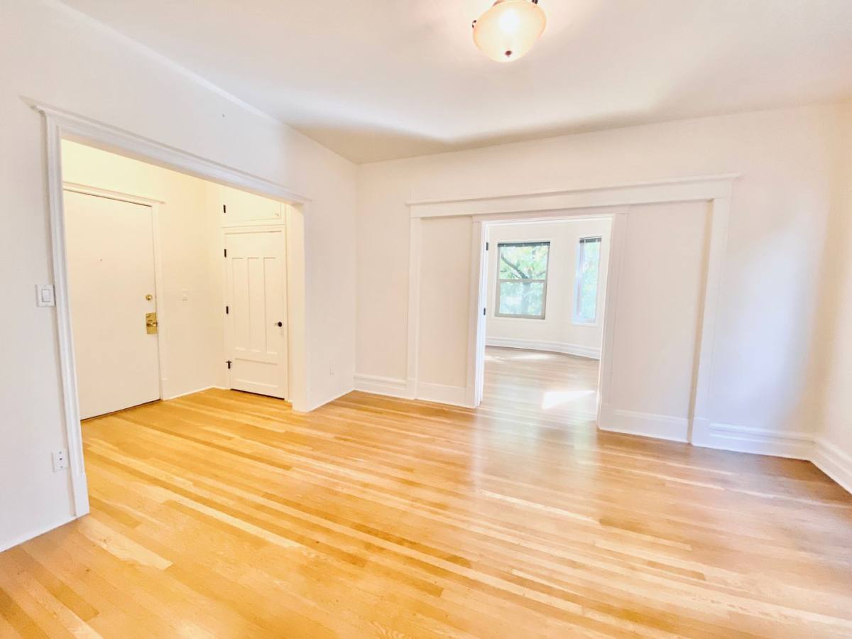 Apartment for rent at 810 E Denny Way, Seattle, WA 98122