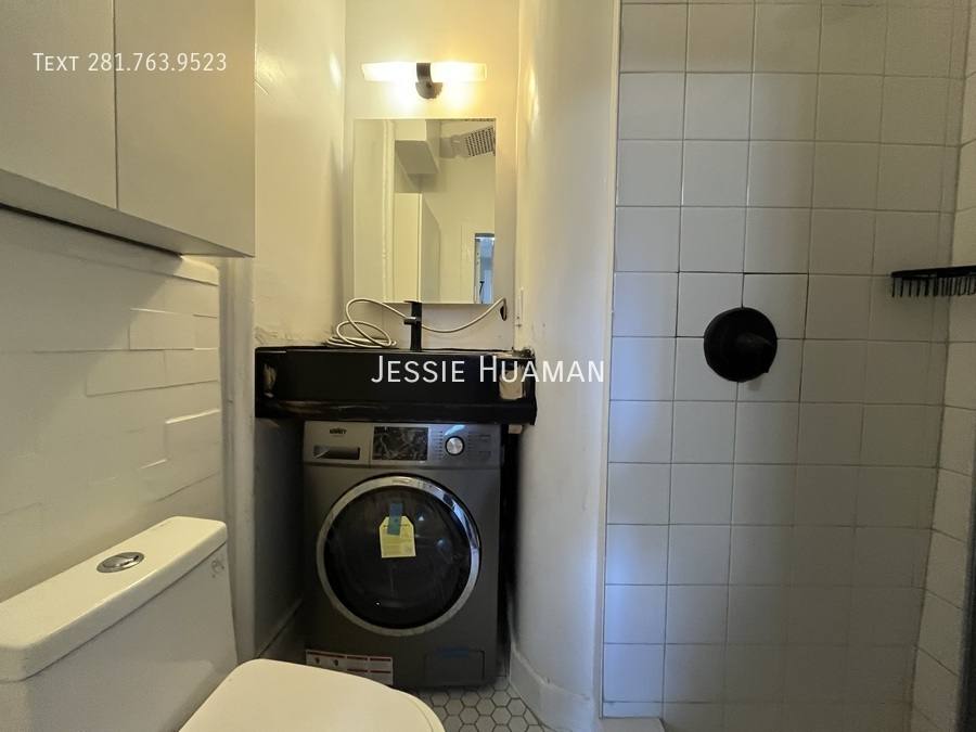 Condo for rent at 17 Gay St #G, New York, NY 10014