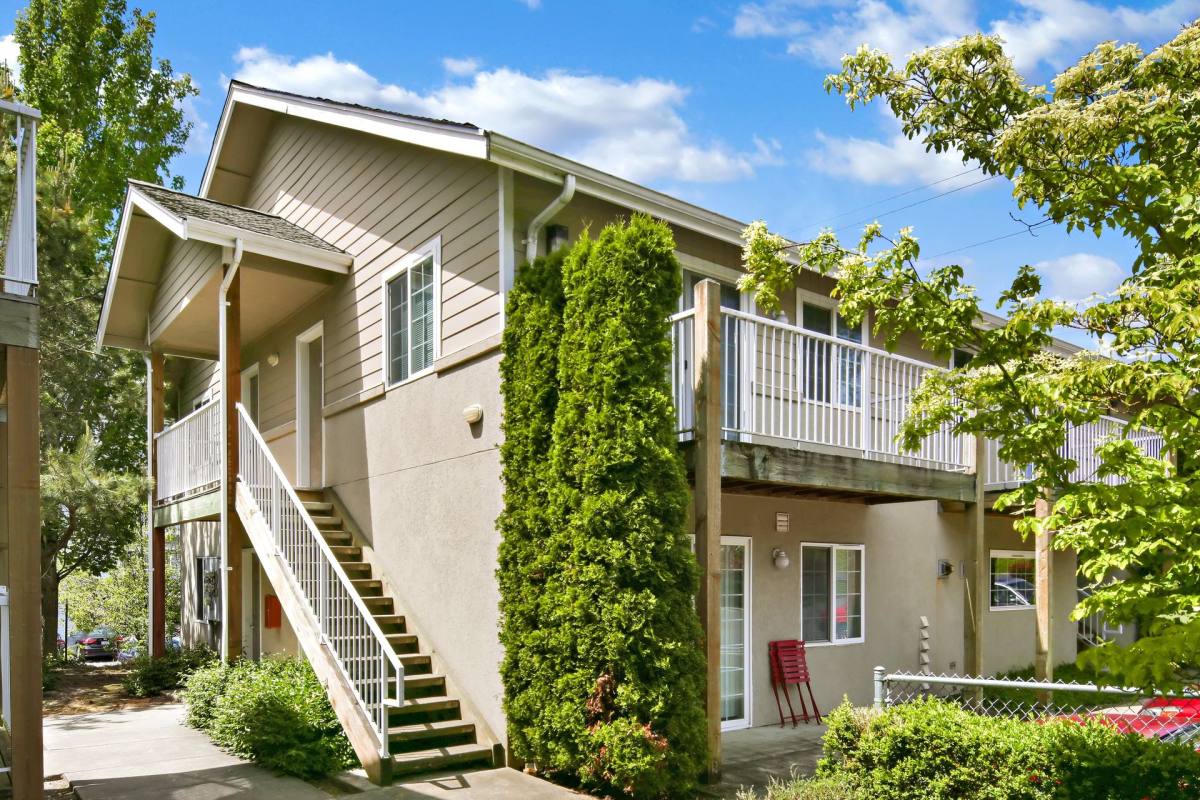Apartment for rent at 2600, 2604, 2608 Douglas Ave, Bellingham, WA 98225