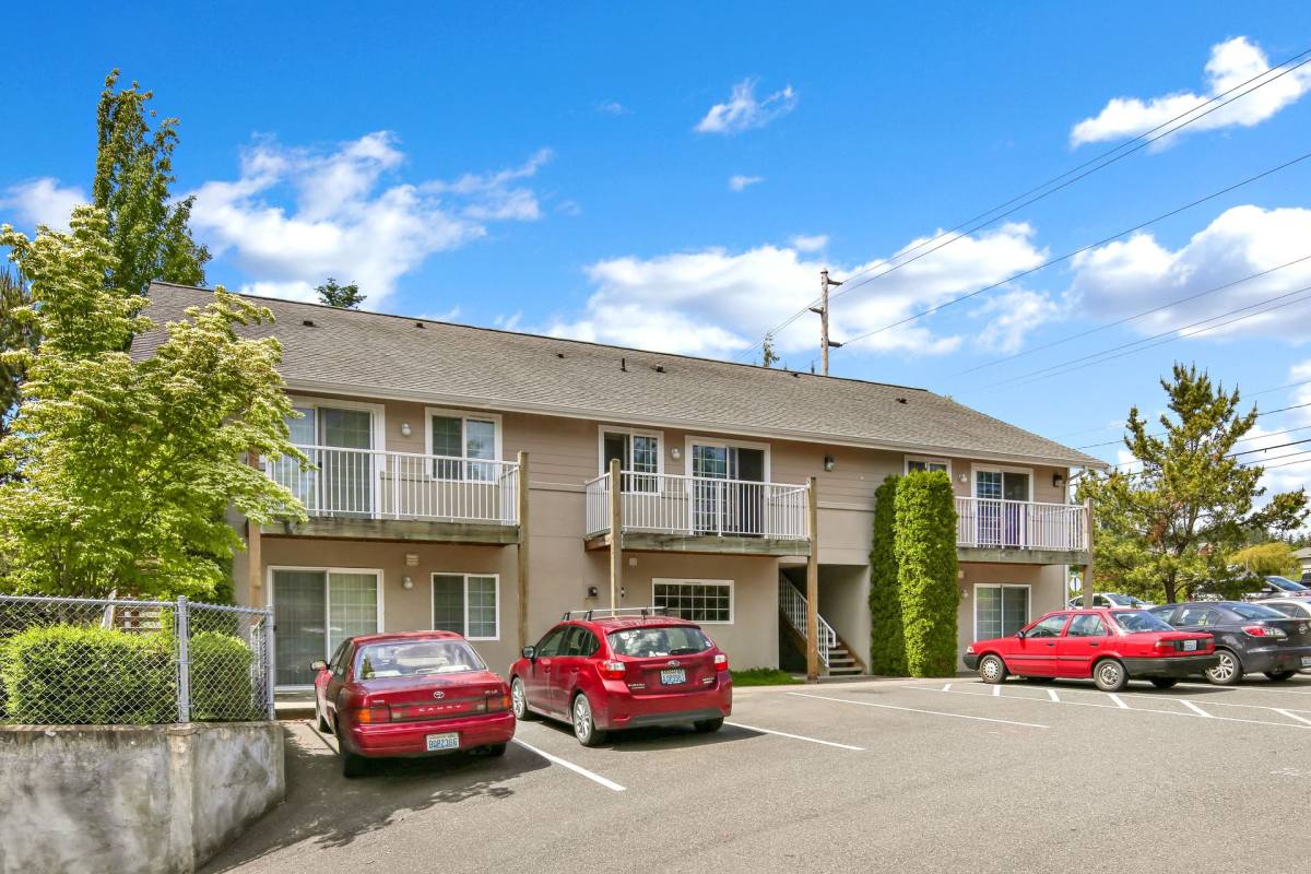 Apartment for rent at 2600, 2604, 2608 Douglas Ave, Bellingham, WA 98225