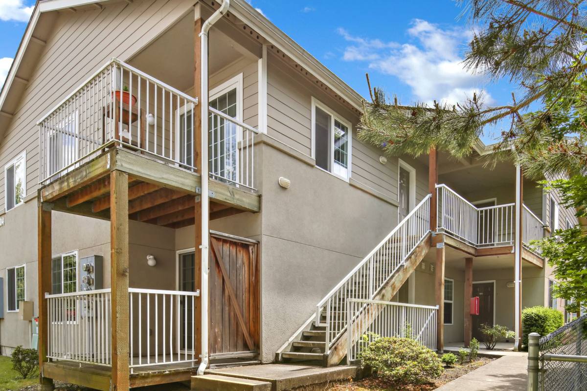 Apartment for rent at 2600, 2604, 2608 Douglas Ave, Bellingham, WA 98225