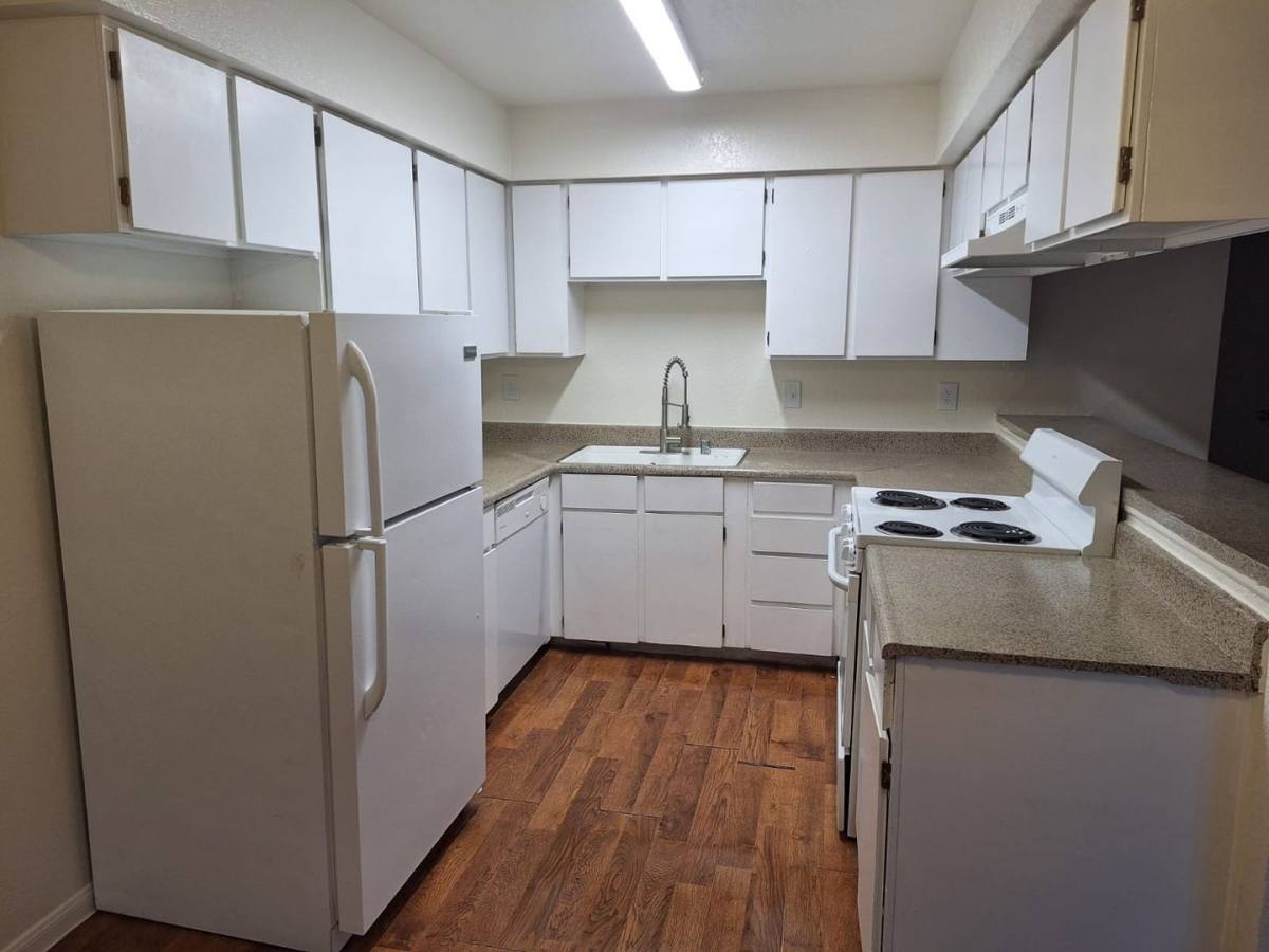 Apartment for rent at 4910 Owens Ave, Las Vegas, NV 89110