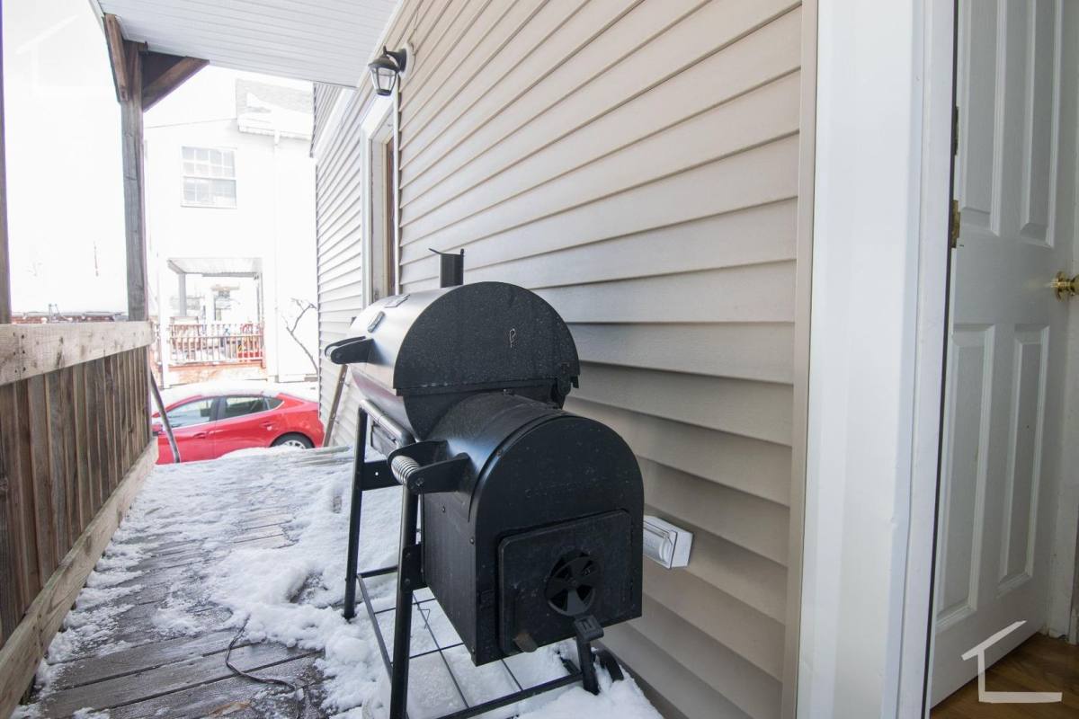 Apartment for rent at 210 Arlington St #1B, Watertown, MA 02472