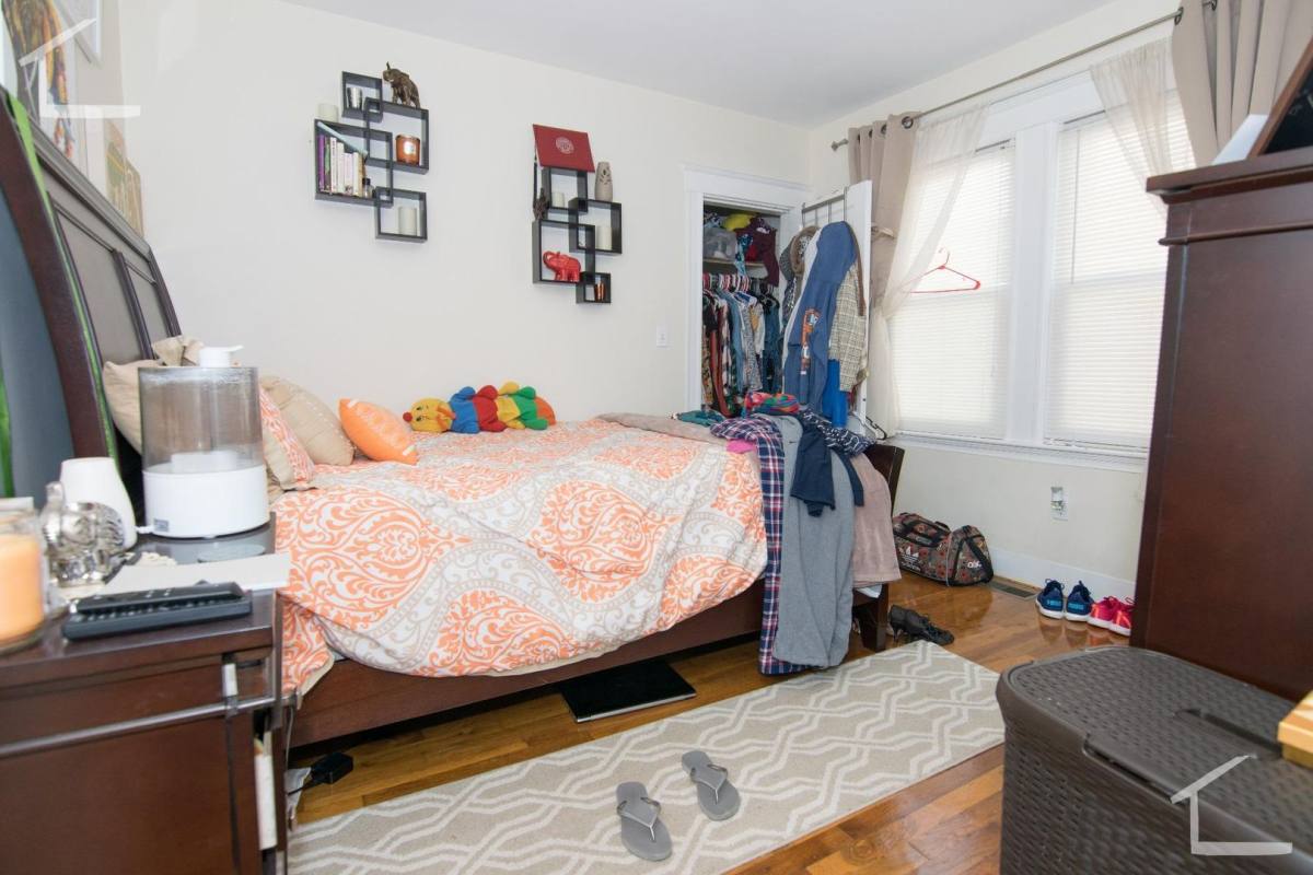 Apartment for rent at 210 Arlington St #1B, Watertown, MA 02472