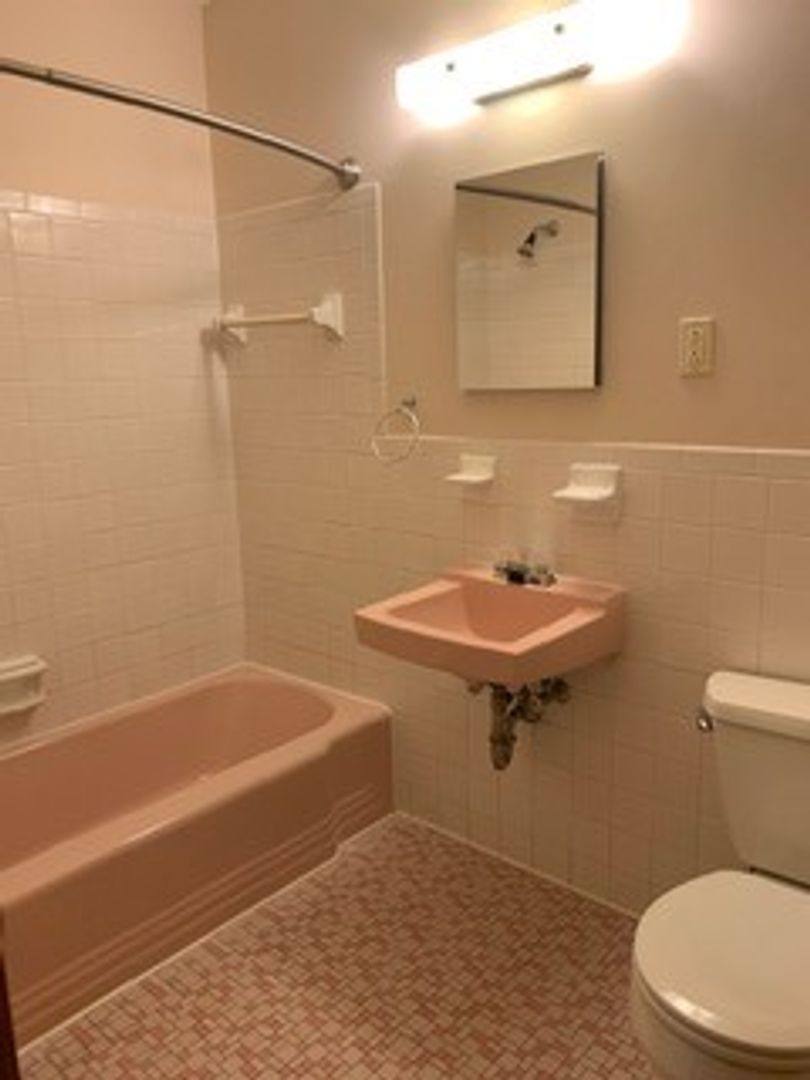 Apartment for rent at 4201 3rd St NE, Minneapolis, MN 55421