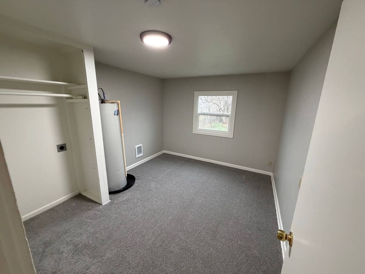 1906 SE Byers Place, Pendleton, OR 97801 - House for Rent - Image 2