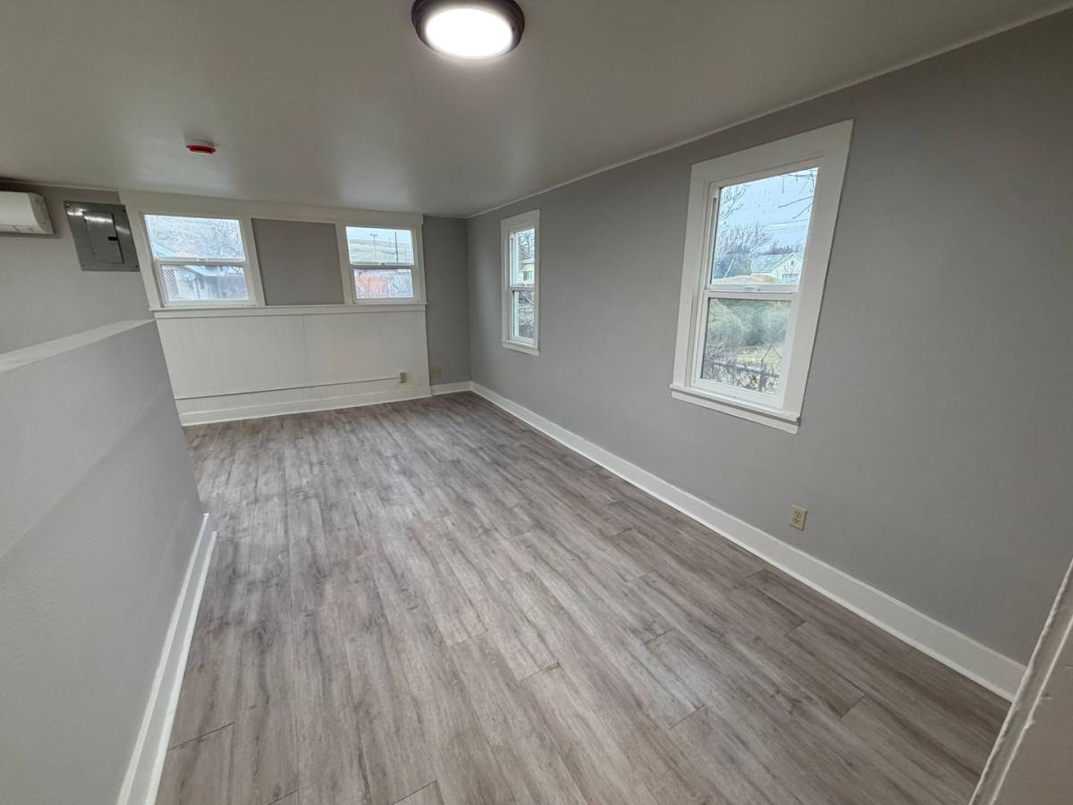 1906 SE Byers Place, Pendleton, OR 97801 - House for Rent - Image 4