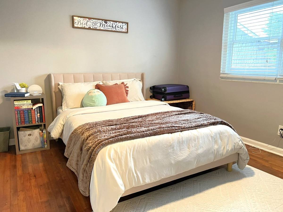 Apartment for rent at 833 Ponce De Leon Place, Atlanta, GA 30306