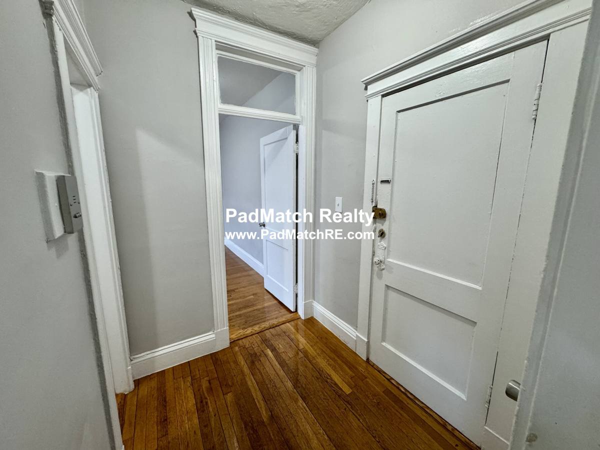 Apartment for rent at 83 Gordon St #12, Allston, MA 02134