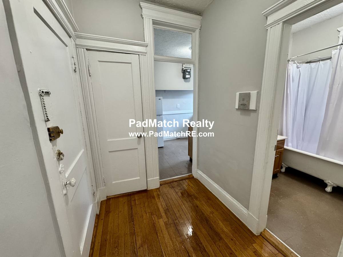 Apartment for rent at 83 Gordon St #12, Allston, MA 02134