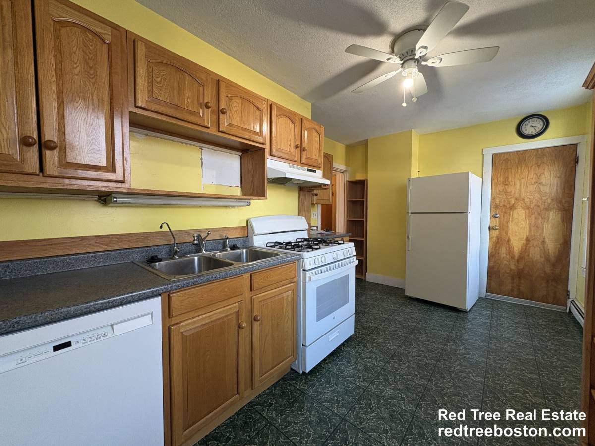 Apartment for rent at 26 Saint James St, Newton, MA 02458