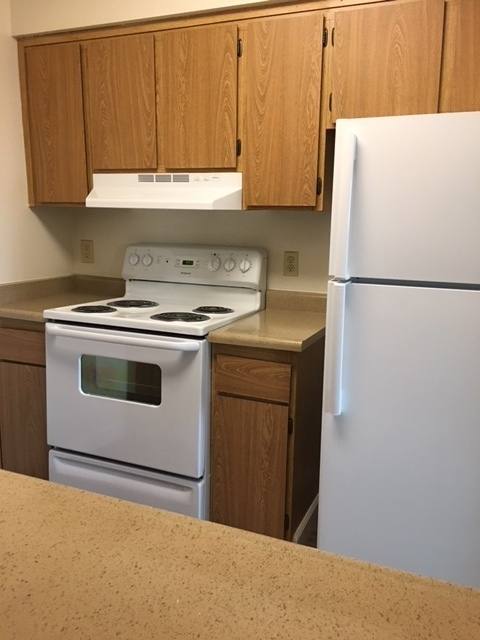 Apartment for rent at 333 E Cinnamon Dr, Lemoore, CA 93245