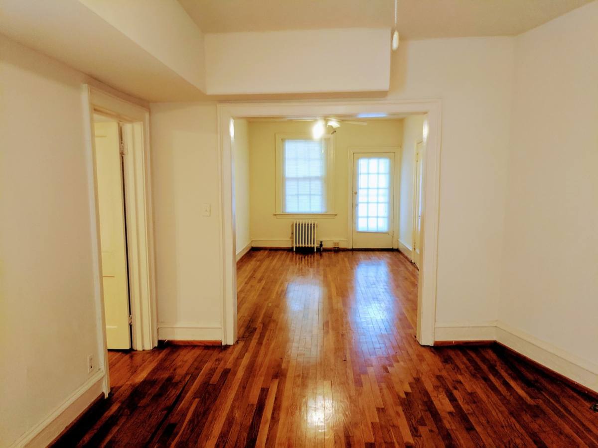 Apartment for rent at 2832 Monument Ave, Richmond, VA 23221