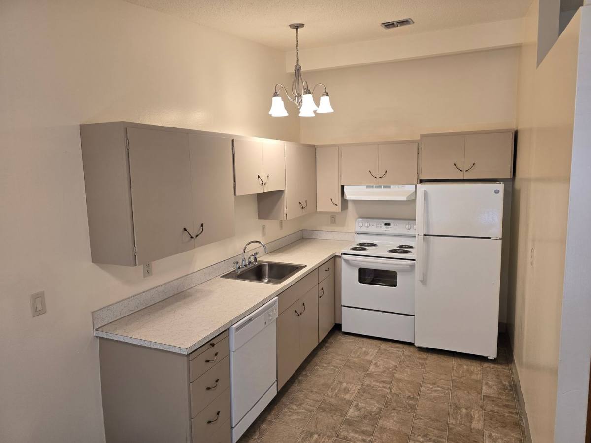 Apartment for rent at 11233 SE 27th, Portland, OR 97222