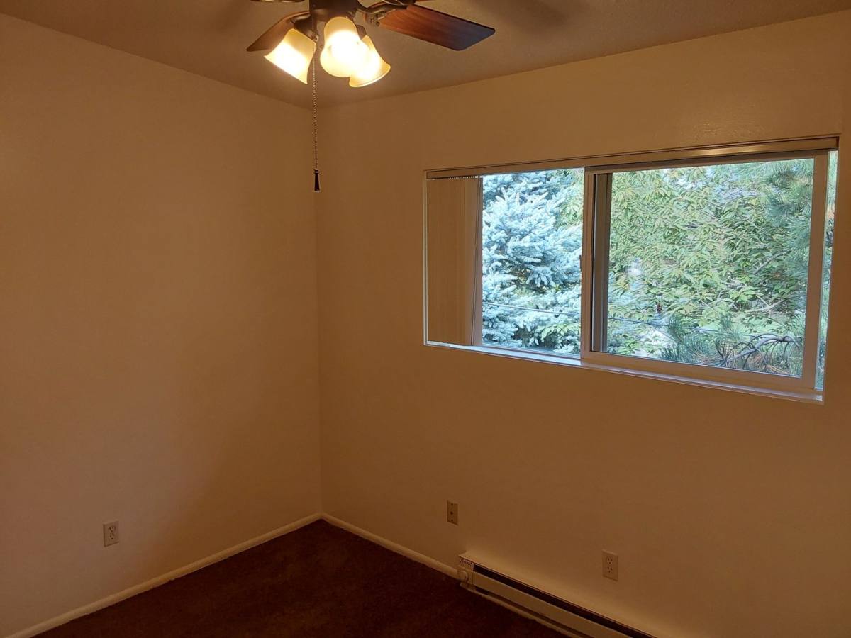 Apartment for rent at 11233 SE 27th, Portland, OR 97222