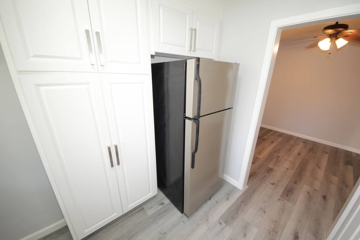Apartment for rent at 8221 De Longpre Ave, Los Angeles, CA 90046