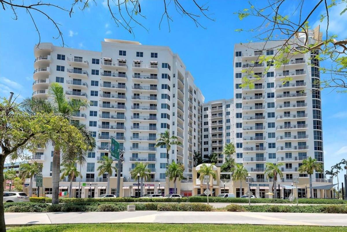 Apartment for rent at 1830 Radius Dr #1121, Hollywood, FL 33020